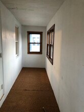 326 Winthrop St, Unit 2-3 floors in Torrington, CT - Building Photo - Building Photo