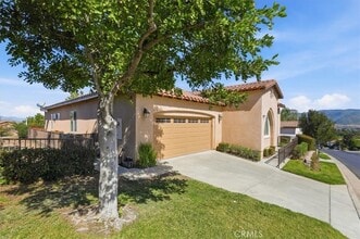 9196 Pioneer Ln in Corona, CA - Building Photo - Building Photo