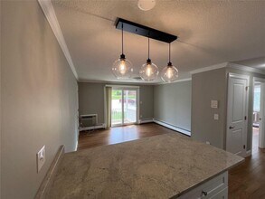 1371 Mendon Rd in Woonsocket, RI - Building Photo - Building Photo