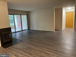 105 Claridge Ct in Princeton, NJ - Building Photo - Building Photo