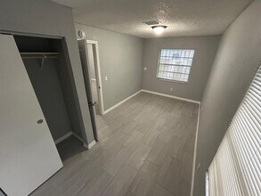 8410 N Mulberry St in Tampa, FL - Building Photo - Building Photo