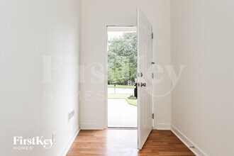 1814 Yarborough Dr in Greensboro, NC - Building Photo - Building Photo