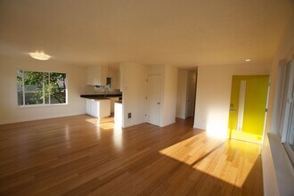 5110 SE 41st Ave in Portland, OR - Building Photo - Building Photo