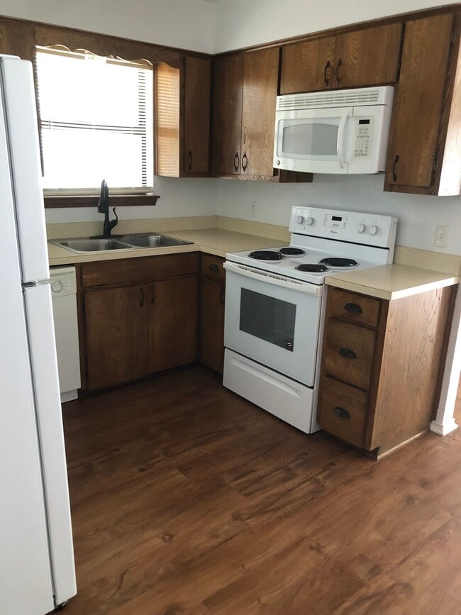 309 Shady Grove Dr