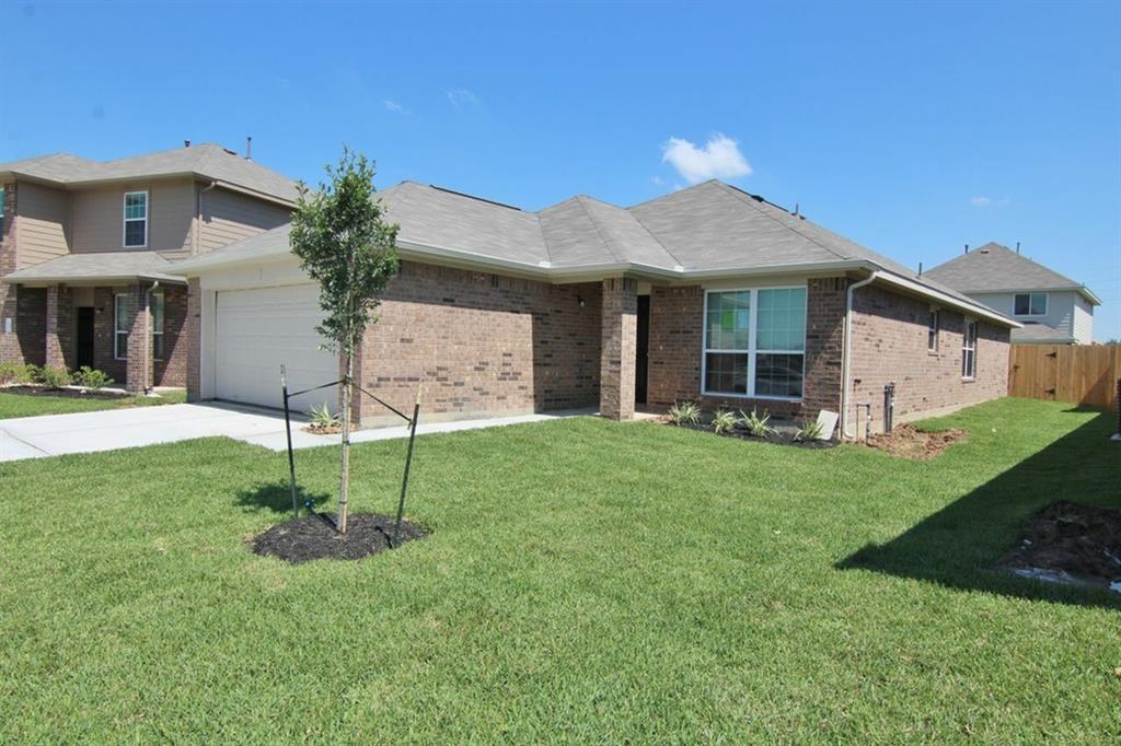 27 Catalina Ct in Manvel, TX - Building Photo