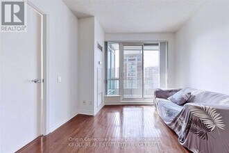 60 Byng Ave in Toronto, ON - Building Photo - Building Photo