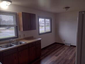 739 Buttenhoff Dr in Chippewa Falls, WI - Building Photo - Building Photo