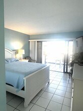 3160 Matecumbe Key Rd, Unit 218 in Punta Gorda, FL - Foto de edificio - Building Photo