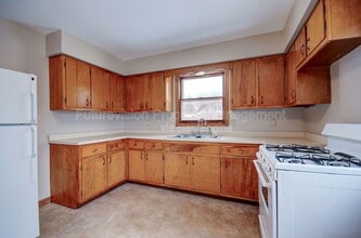 323 S Hebbard St in Joliet, IL - Building Photo - Building Photo