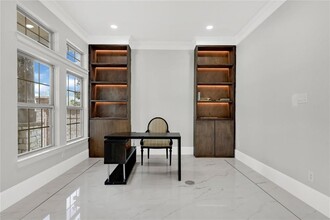 7034 Argonne Trail in Sugar Land, TX - Building Photo - Building Photo