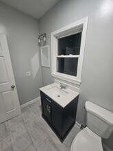 139 Covel St, Unit 2 in Fall River, MA - Building Photo - Building Photo