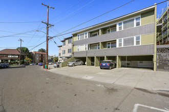 LESTER COURT, LLC in Oakland, CA - Foto de edificio - Other