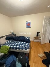1010 Cambridge St, Unit 4B in Cambridge, MA - Foto de edificio - Building Photo