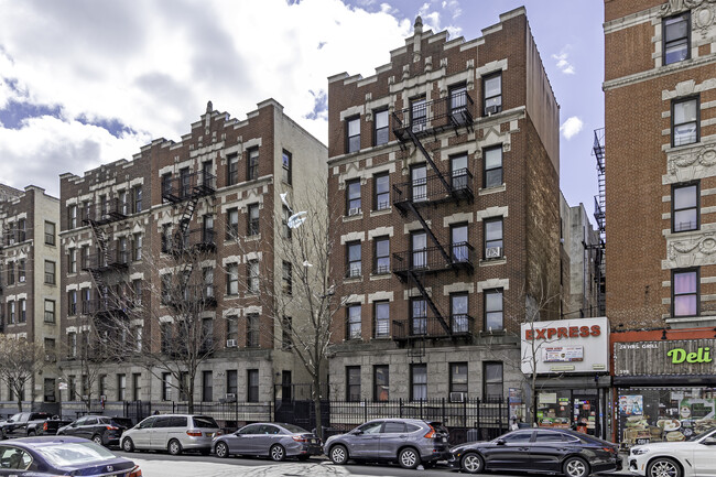 592 W 178th St in New York, NY - Building Photo - Interior Photo