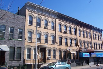 783 Seneca Ave in Flushing, NY - Building Photo - Building Photo