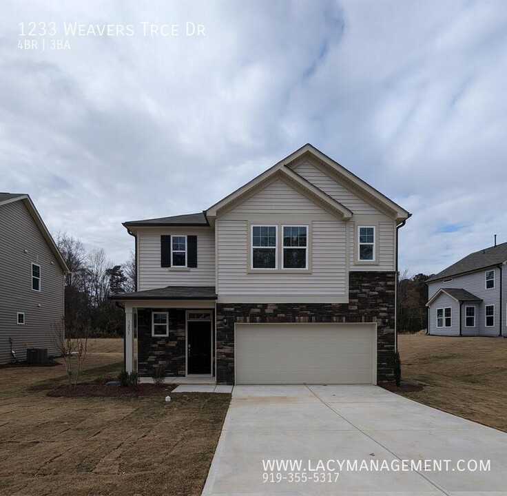 1233 Weavers Trce Dr in Zebulon, NC - Building Photo