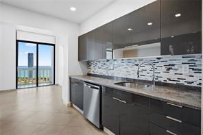 19818 Turnberry Way in Aventura, FL - Foto de edificio