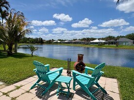 420 NW Emilia Way in Jensen Beach, FL - Building Photo