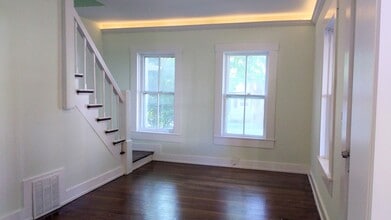 417 S Cook St in Barrington, IL - Building Photo - Building Photo