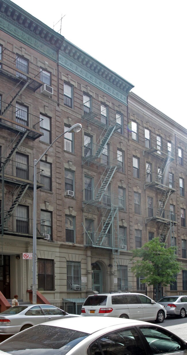 271 W 140th St in New York, NY - Building Photo - Building Photo