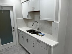 1605 Pass a Grille Way in St Pete Beach, FL - Building Photo - Building Photo