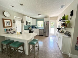 127 SW 10th Ave in Boynton Beach, FL - Building Photo - Building Photo