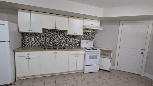 14843-14863 63 Ave in Surrey, BC - Building Photo - Building Photo