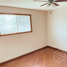 7 Fernwood Dr in Tillsonburg, ON - Building Photo - Building Photo