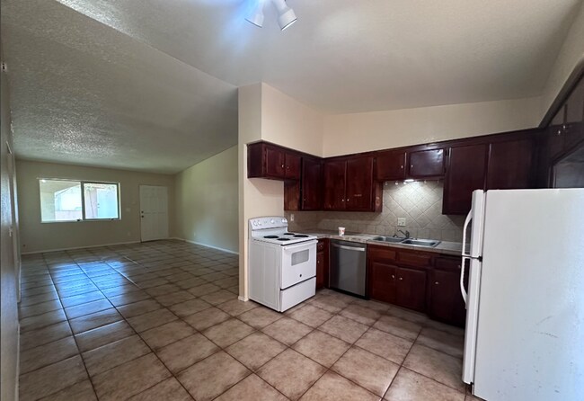 property at 4150 N Fremont Ave