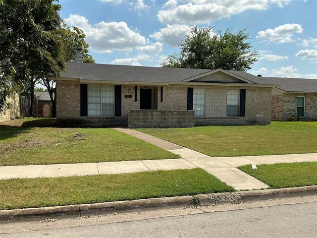 904 Valley View Dr in Allen, TX - Building Photo
