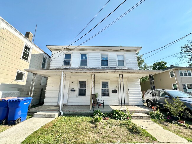 property at 527 Sassafras St