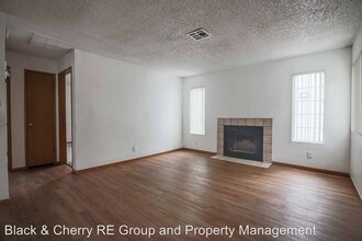 1873 Dwarf Star Dr in Las Vegas, NV - Building Photo - Building Photo