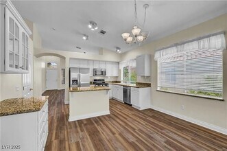 3520 Round Valley Way in Las Vegas, NV - Building Photo - Building Photo