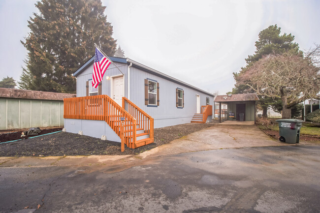 4915 Swegle Rd NE in Salem, OR - Building Photo - Building Photo