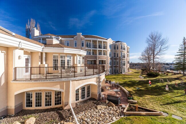 5201-5201 Dalhousie Dr NW in Calgary, AB - Building Photo - Building Photo