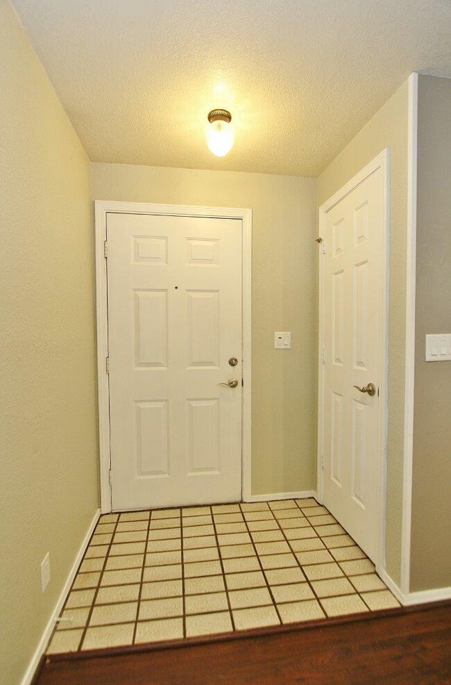 8319 W Cory Ct in Boise, ID - Building Photo - Building Photo