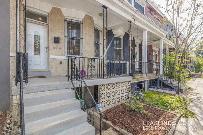 604 Harvard St NW in Washington, DC - Building Photo - Building Photo