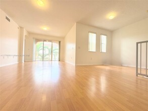 6720 NW 114th Ave in Doral, FL - Building Photo - Building Photo