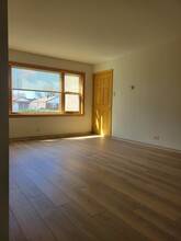 3166 W Meadow Lane Dr, Unit #13 in Merrionette Park, IL - Foto de edificio - Building Photo