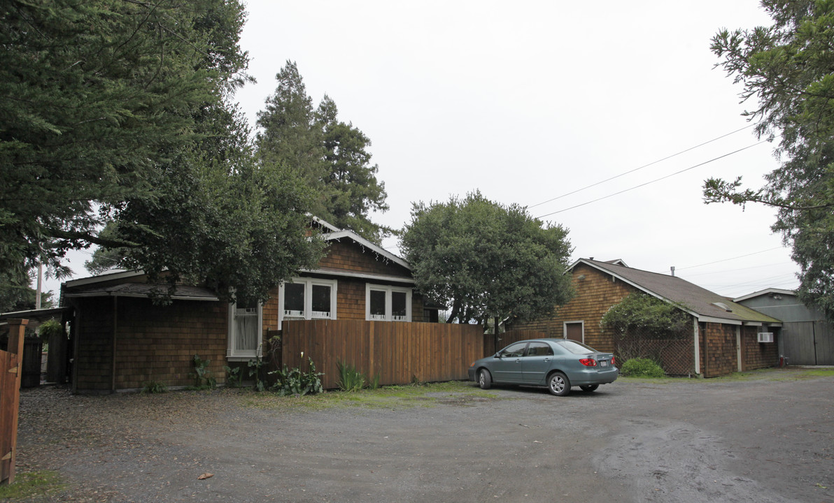 10266 Old Redwood Hwy in Penngrove, CA - Building Photo