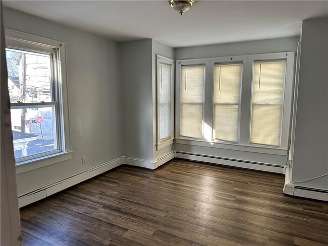 120 East St in Woonsocket, RI - Building Photo - Building Photo