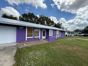4519 Onaway Ridge Pl in Sarasota, FL - Building Photo - Building Photo
