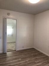 307 W 8th St in The Dalles, OR - Building Photo - Building Photo