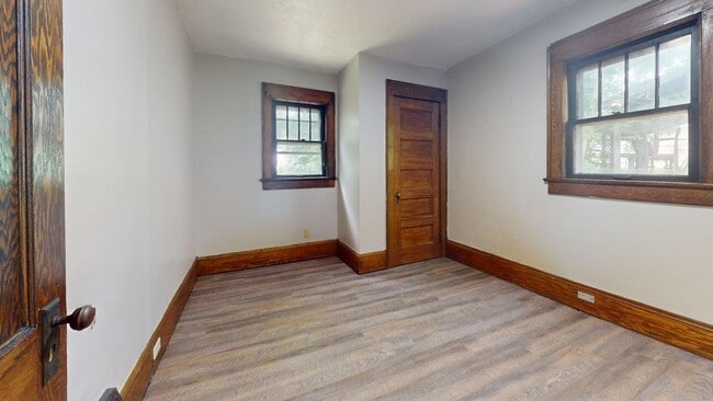 2196 6th St SW in Akron, OH - Building Photo - Building Photo