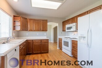 860 S Carlton St in Castle Rock, CO - Building Photo - Building Photo