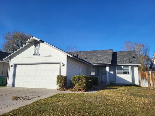 property at 246 E Gardengate Way