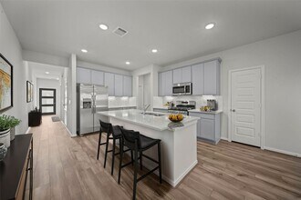 8340 Bristlecone Pne Wy in Magnolia, TX - Building Photo - Building Photo