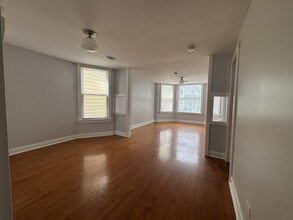 2031 N Spaulding Ave in Chicago, IL - Building Photo - Building Photo