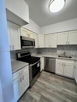 7441 Wayne Ave in Miami, FL - Building Photo