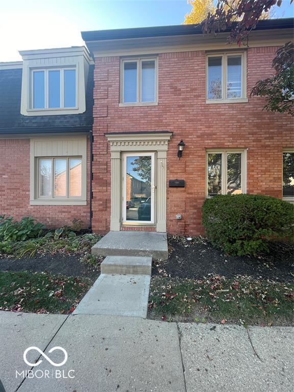 1155 Canterbury Square S in Indianapolis, IN - Building Photo - Building Photo